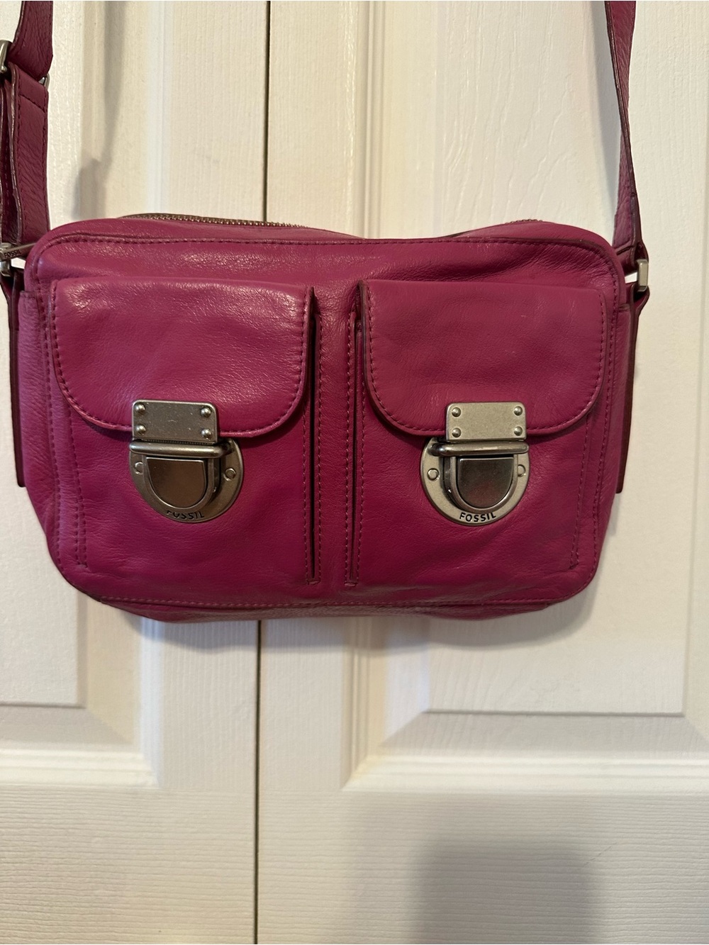 Fossil Women's Crossbody Bag in Deep Pink Leather with Silver Hardware